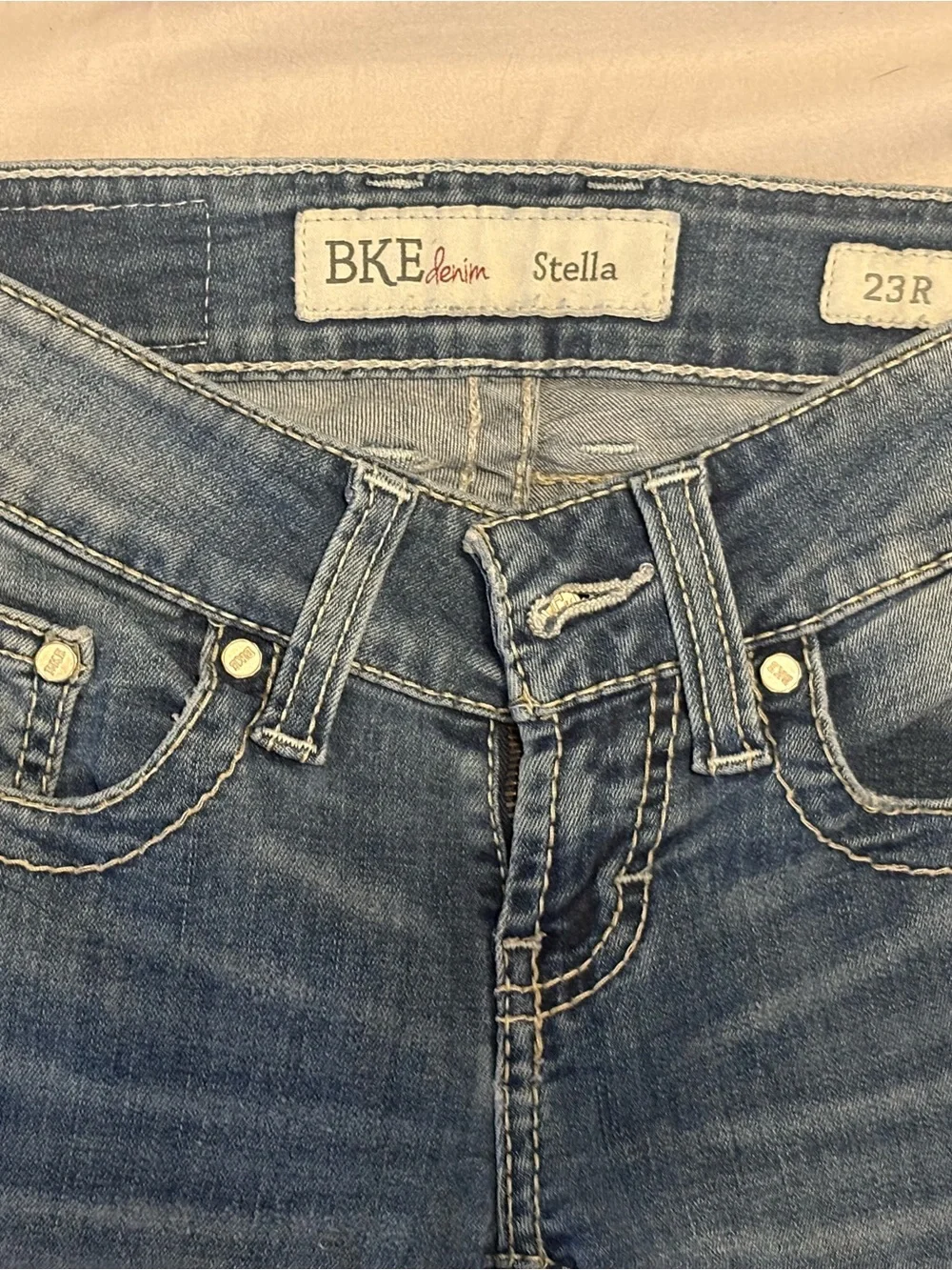 BKE Stella Bootcut Jeans Women’s Size 23R Medium Wash Stretch